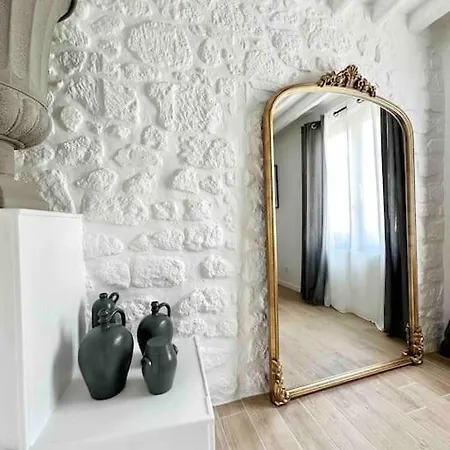 Maison De Renovee Avec Charme *